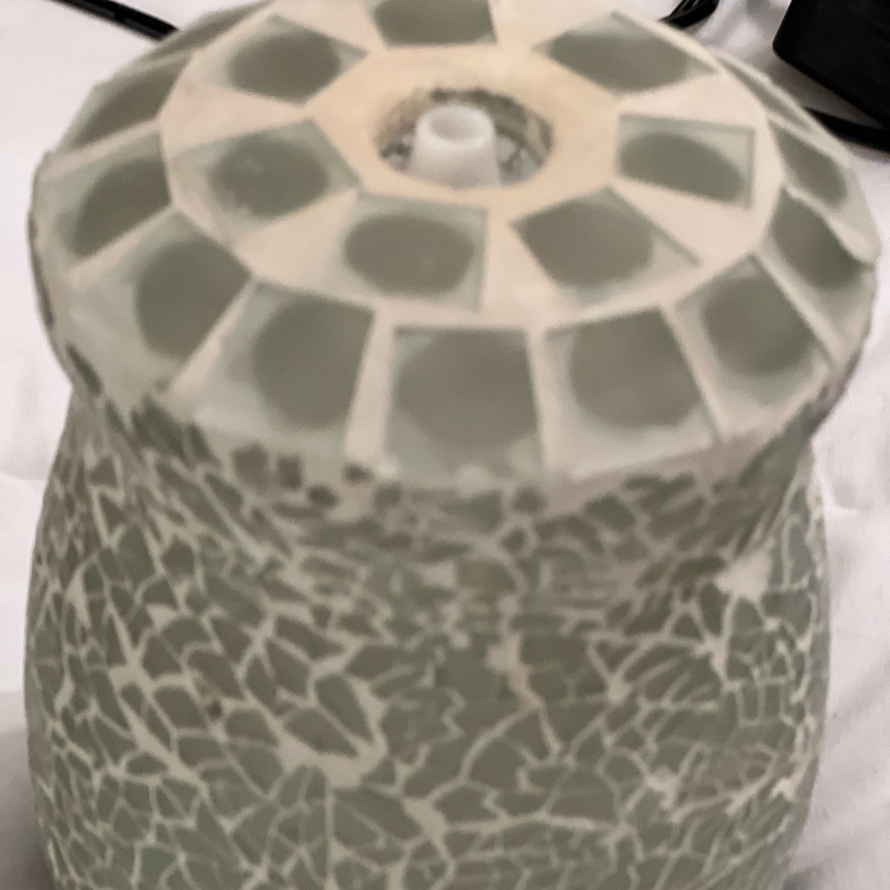 Neutral Mosaic Glass aromatherapy oil diffuser White & Light Gray blue electric - Picture 2 of 3